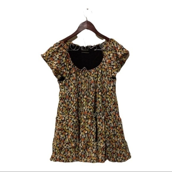 Urban Outfitters Dresses & Skirts - UO Bea Floral Mini Dress